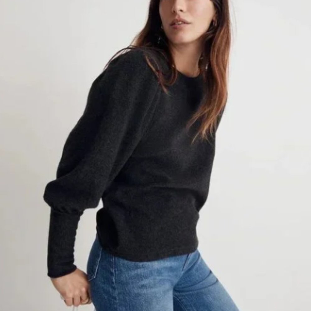Madewell Brushed Puff-Sleeve Top in Heather Dark Charcoal Grey / Size XS / NG574
